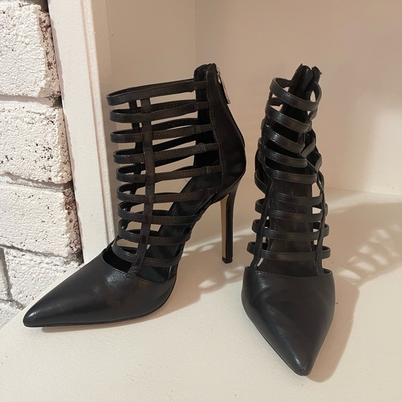 Woman’s Aldo Heels - Picture 2 of 3